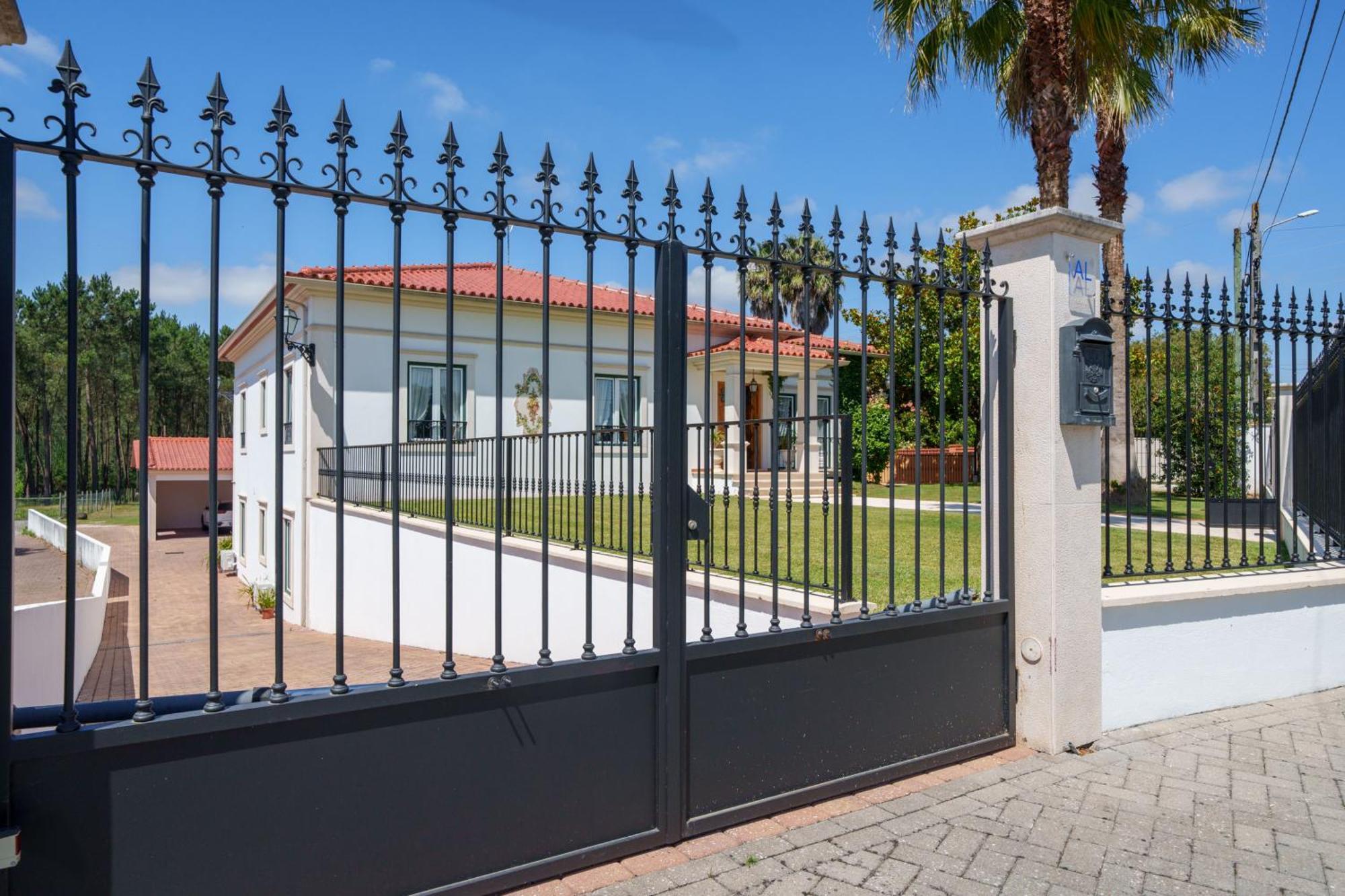 Apartamento T1 Charme, Condominio Perto De Pombal Pombal  Exterior photo